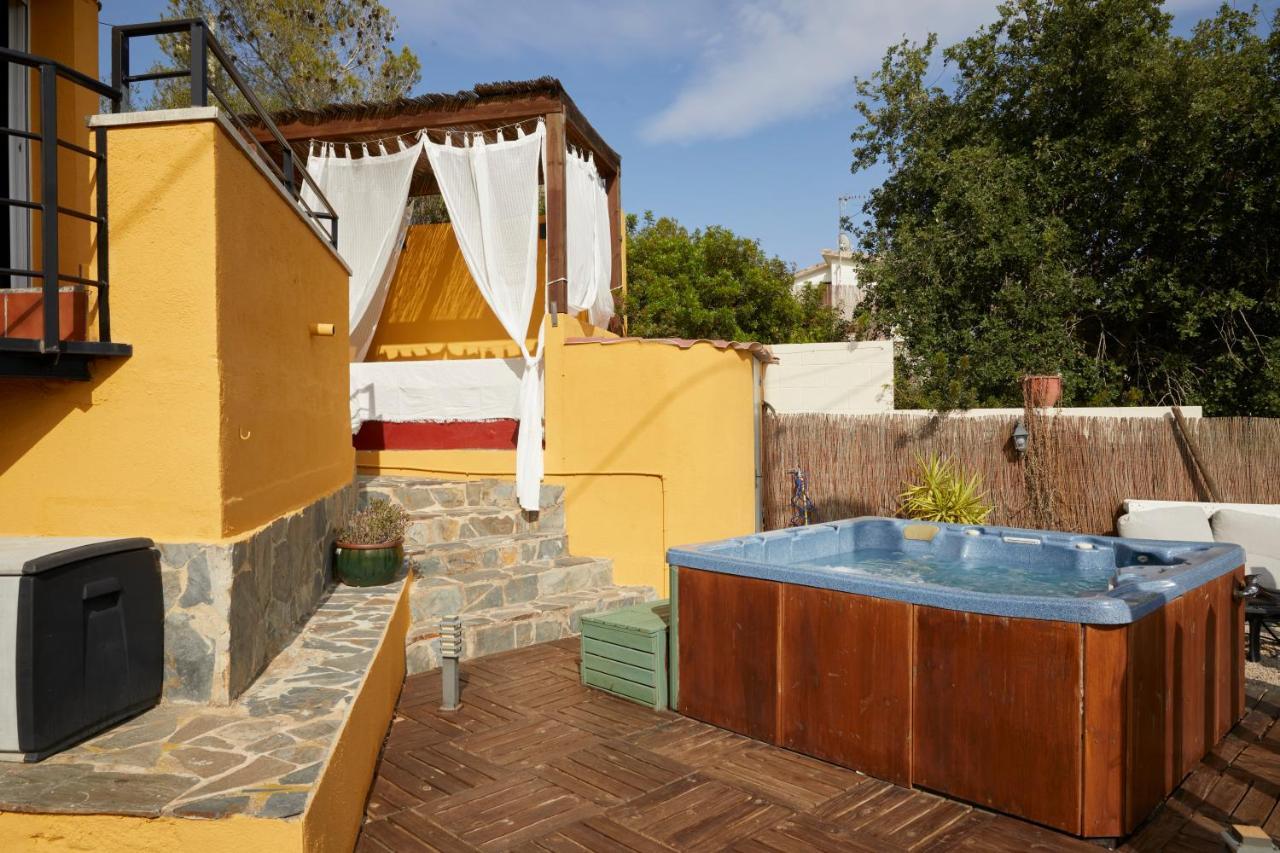 Holiday home Amazing Close To Sitges, Jacuzzi, Swimming Pool & Exellent Views *