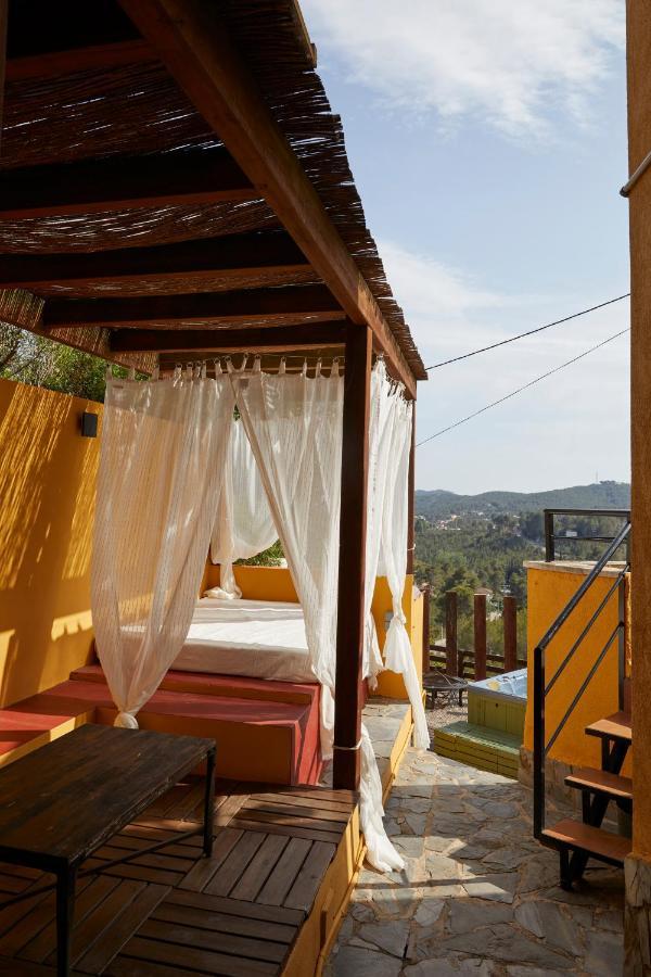 Amazing Close To Sitges, Jacuzzi, Swimming Pool & Exellent Views Holiday home