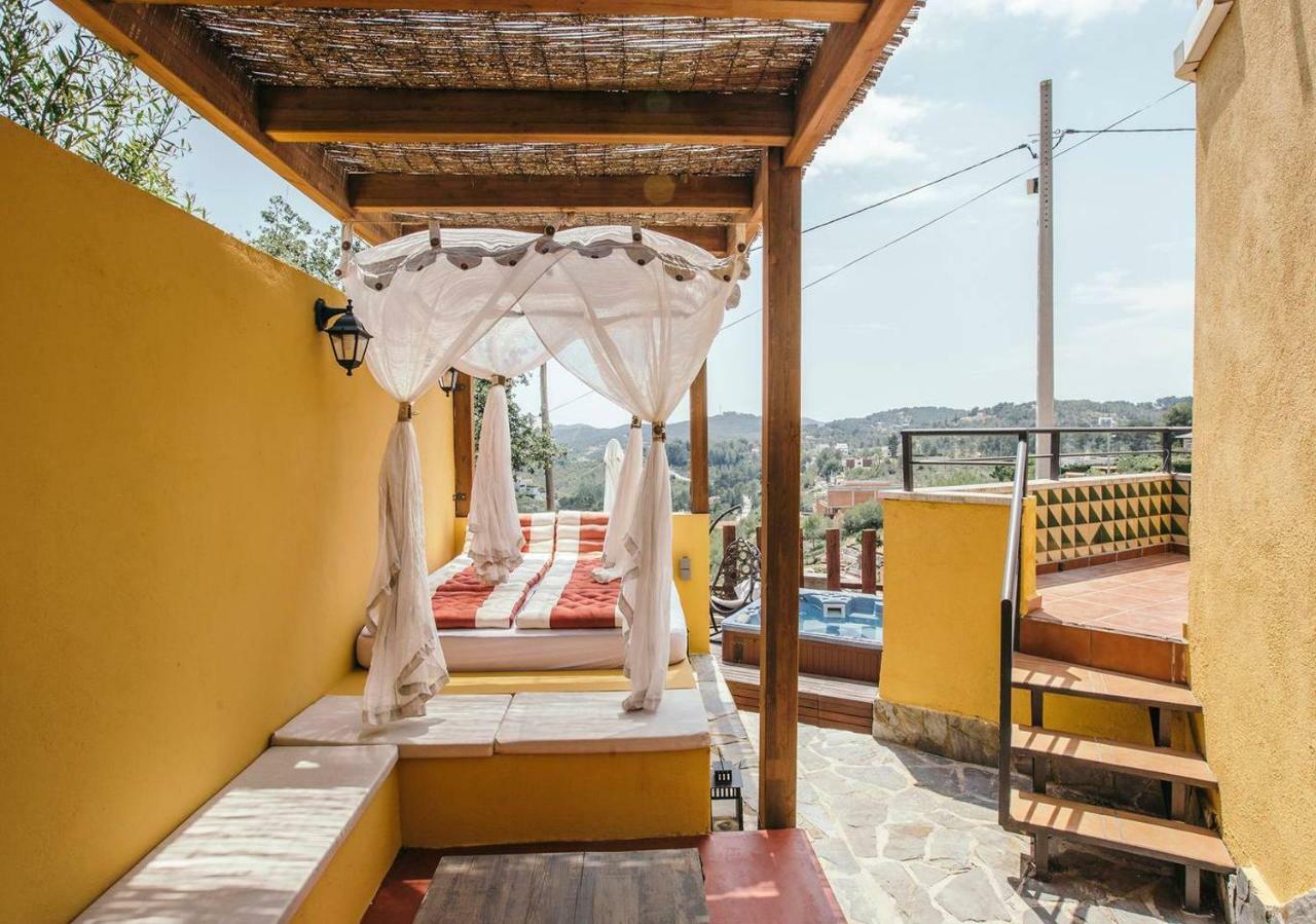 Holiday home Amazing Close To Sitges, Jacuzzi, Swimming Pool & Exellent Views