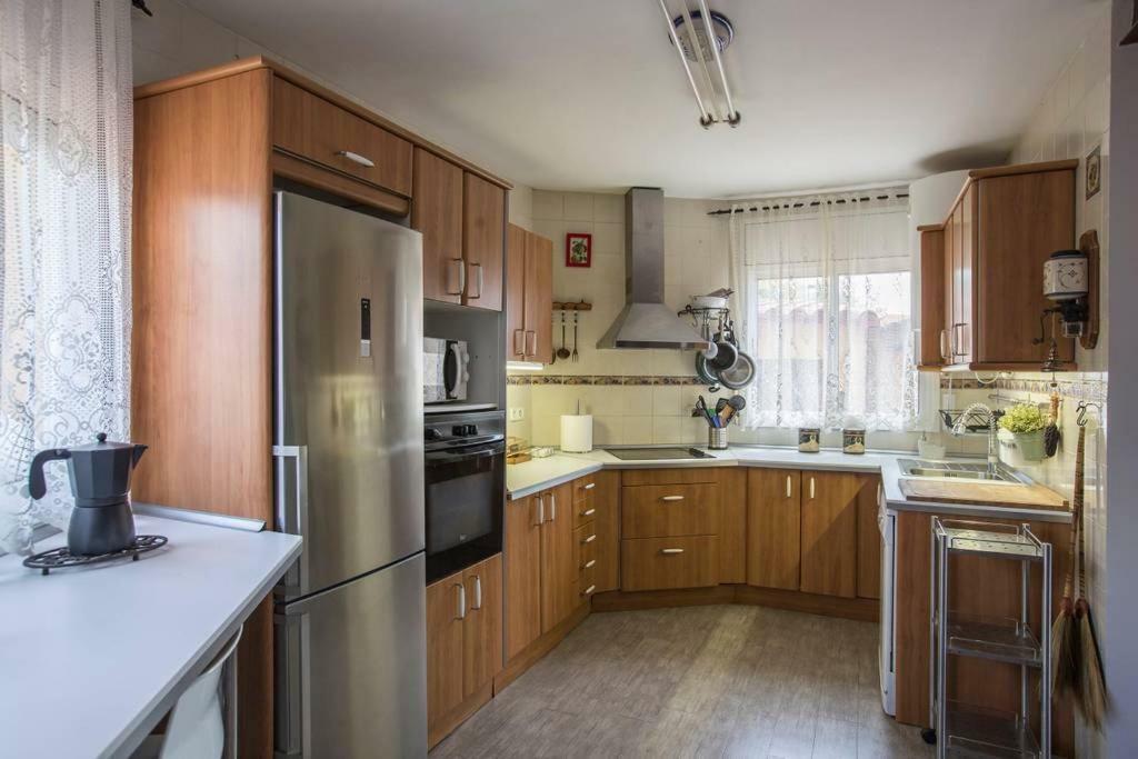 Amazing Close To Sitges, Jacuzzi, Swimming Pool & Exellent Views